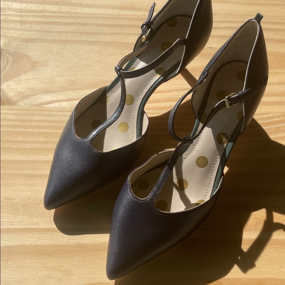 Boden Navy Pointed-Toe T-Strap Heels - Picture 2 of 14